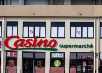 Casino anuncia a venda de mais 121 de suas lojas na França