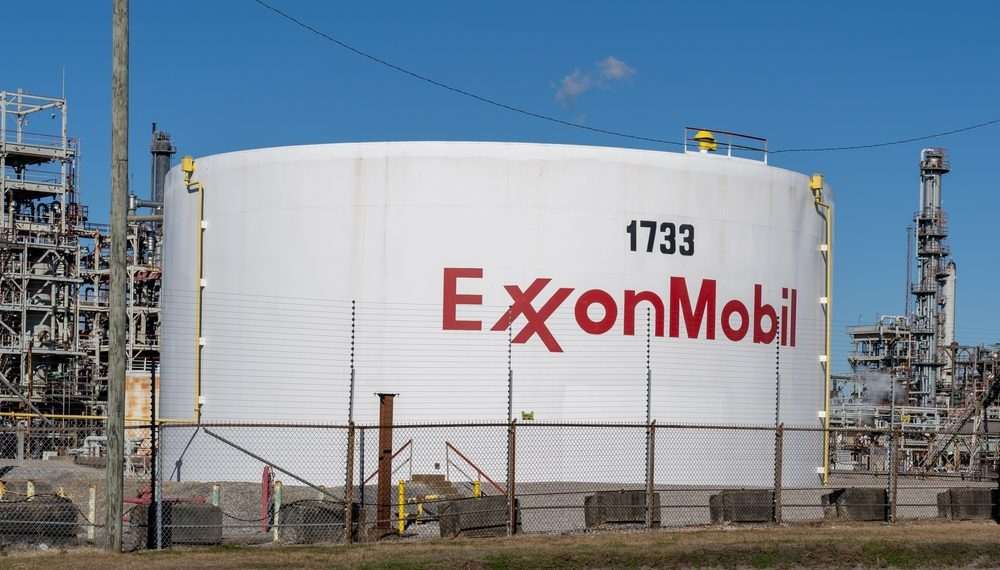 ExxonMobil anuncia planos de abrir fábrica de lítio para veículos elétricos