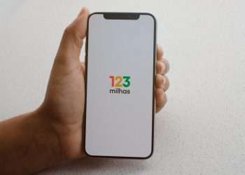 Juíza manda penhorar contas de sócios da 123milhas para reembolsar passagem cancelada