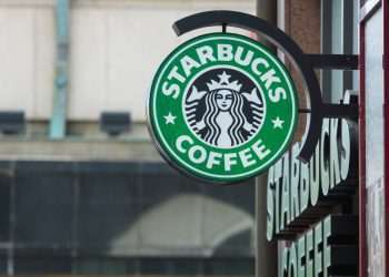 Suprema Corte dos EUA dá parecer favorável a Starbucks em disputa com agência trabalhista