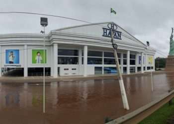 Após temporal no RS, quatro lojas da Havan são afetadas e bairros ficam sem energia