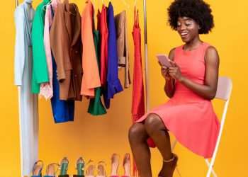 Mercado Livre anuncia bot no WhatsApp para consultoria de moda e sugestão de compra