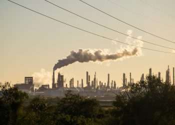 Coordenador do FBMC alerta empresários para risco de eventos climáticos destruírem negócios