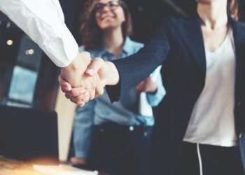 Fusões e aquisições caem 13% em 2023 no Brasil