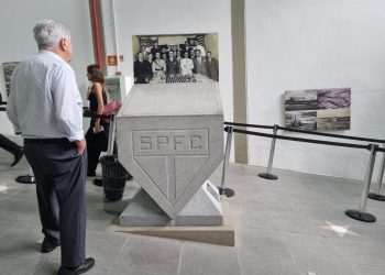 Aproximadamente 6 milhões de microempreendedores individuais, além de outras 2 milhões de pequenas empresas que recolhem i