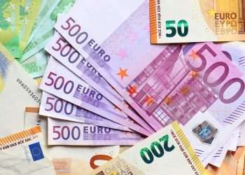 PIB melhor da Europa no 2º semestre gera expectativa de alta do euro ante dólar