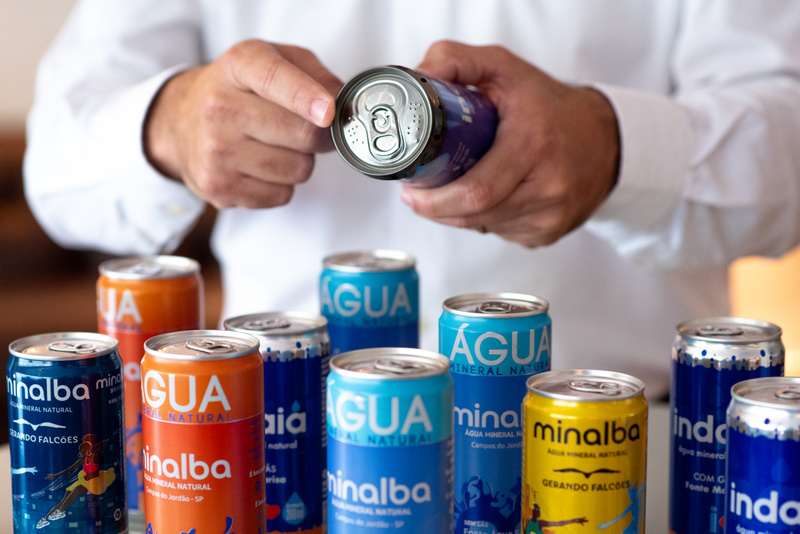 Minalba Brasil inclui descrições em Braille em 100% de seu portfólio de água mineral