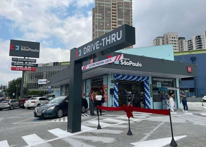 Drogaria São Paulo inaugura o primeiro drive-thru da rede em Guarulhos