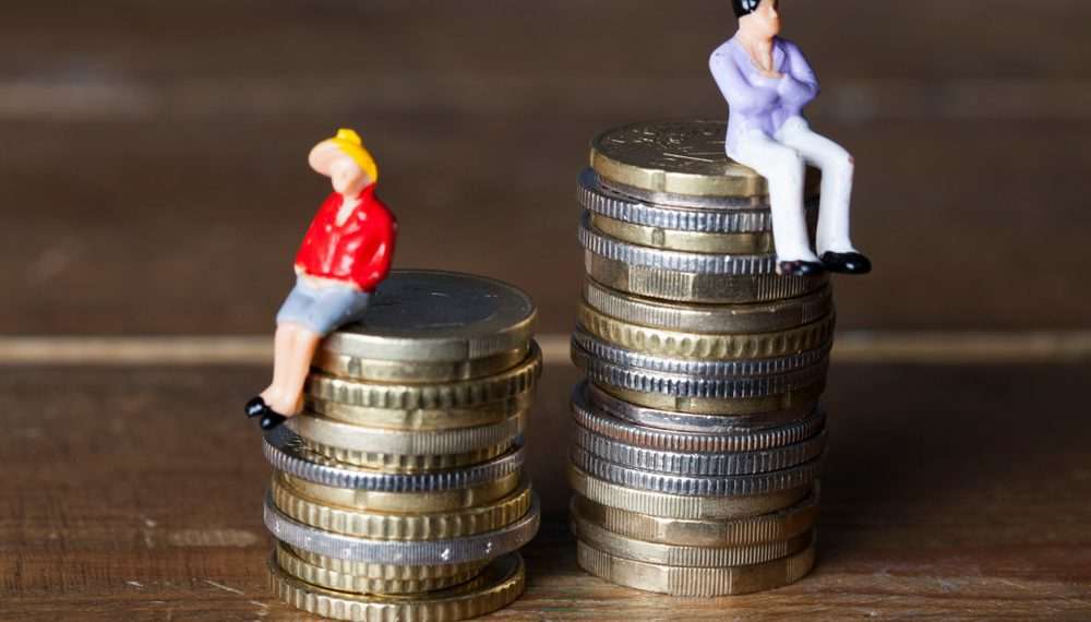 Paridade salarial entre mulheres e homens cresceu, mas igualdade pode demorar 131 anos