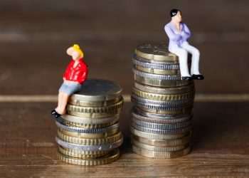 Paridade salarial entre mulheres e homens cresceu, mas igualdade pode demorar 131 anos