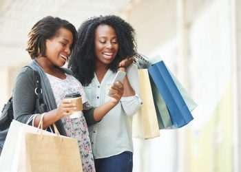 Faturamento do Dia do Consumidor deste ano deve superar o de 2023