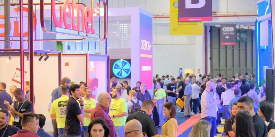 Marcas apresentam inovações para meios de pagamento na Autocom 2024