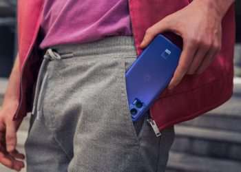 Motorola lança smartphones com calibração de cores para diferentes tons de pele