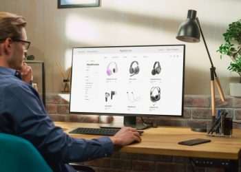 Produtos eletroeletrônicos ficam 7,4% mais baratos na internet em 1 ano