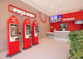 Habib's implementa tecnologia Android em suas lojas para aprimorar a jornada do cliente