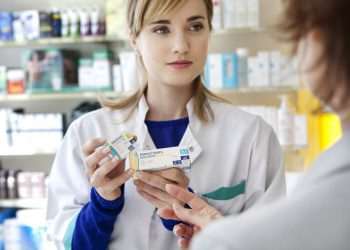 Grandes drogarias crescem 15% em genéricos enquanto mercado tem escassez de produtos