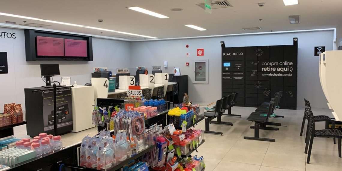 Clique Retire otimiza operações do varejo com a instalação de seus smart lockers