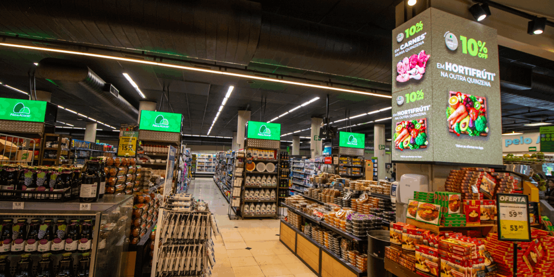 Pão de Açúcar firma parceria com a The LED para incrementar retail media no PDV