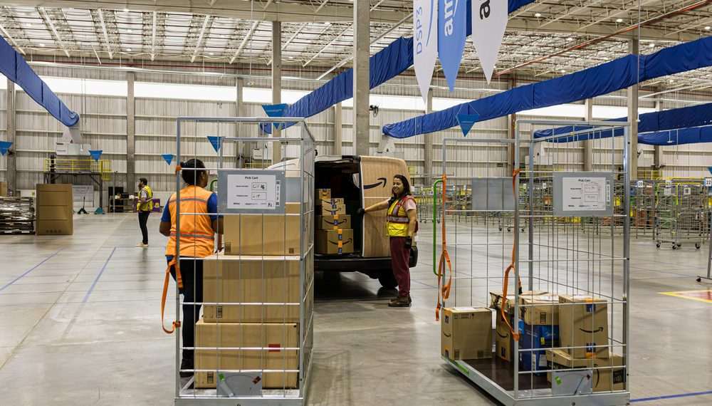 Amazon usa inteligência artificial e robótica para acelerar entregas