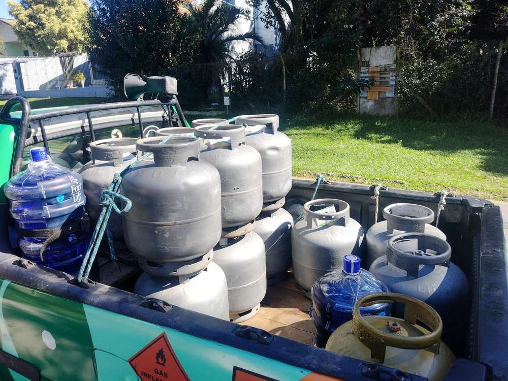 Lula promete que gás de cozinha fará parte da cesta básica até final de 2026