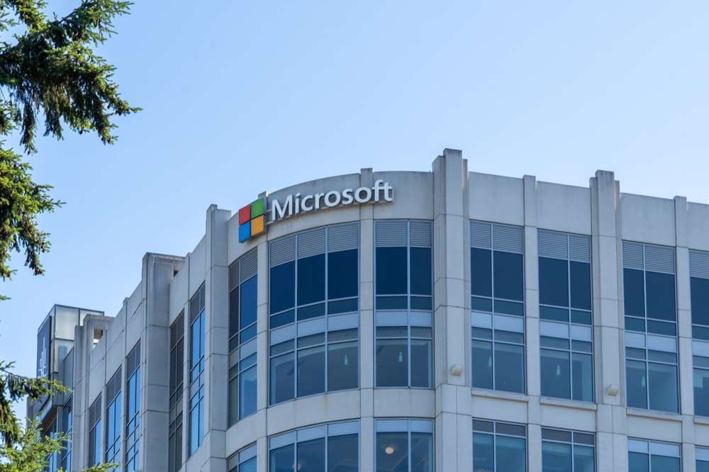 Microsoft corta projeção para receita de computação pessoal e na nuvem para o tri atual