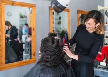 Setor de serviços cresce 1,7% em junho e atinge patamar recorde