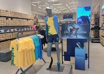 Asics é a primeira marca esportiva no Brasil a vender apenas um pé de tênis para pessoas com deficiência