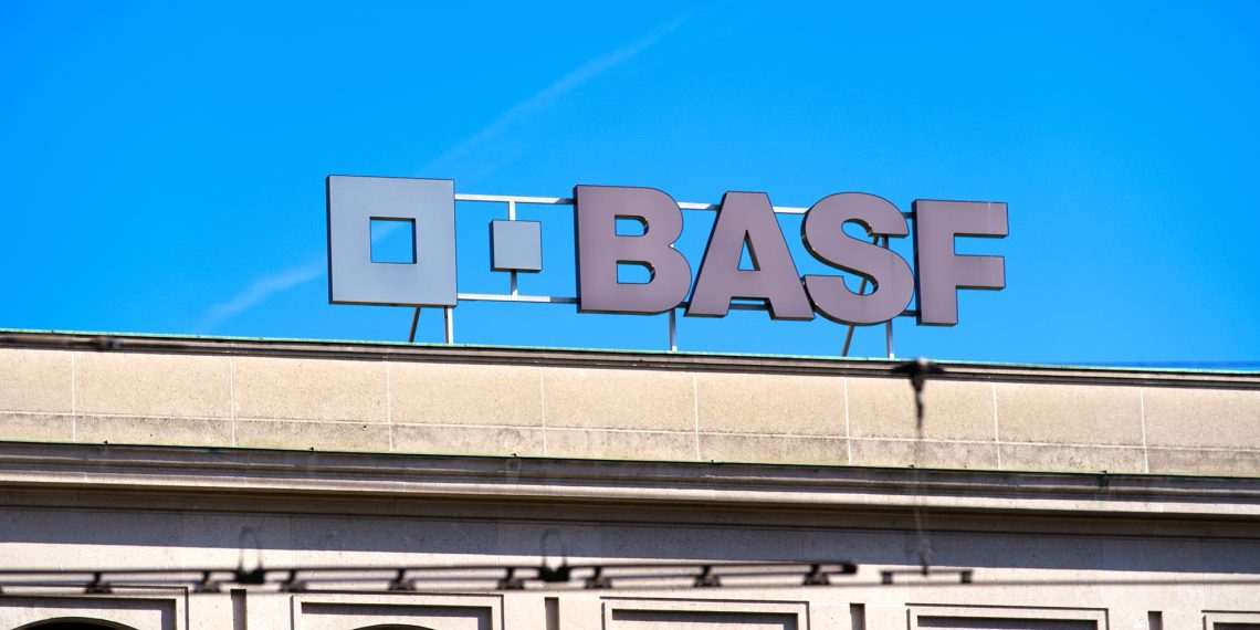 Basf planeja possível IPO para unidade de soluções agrícolas