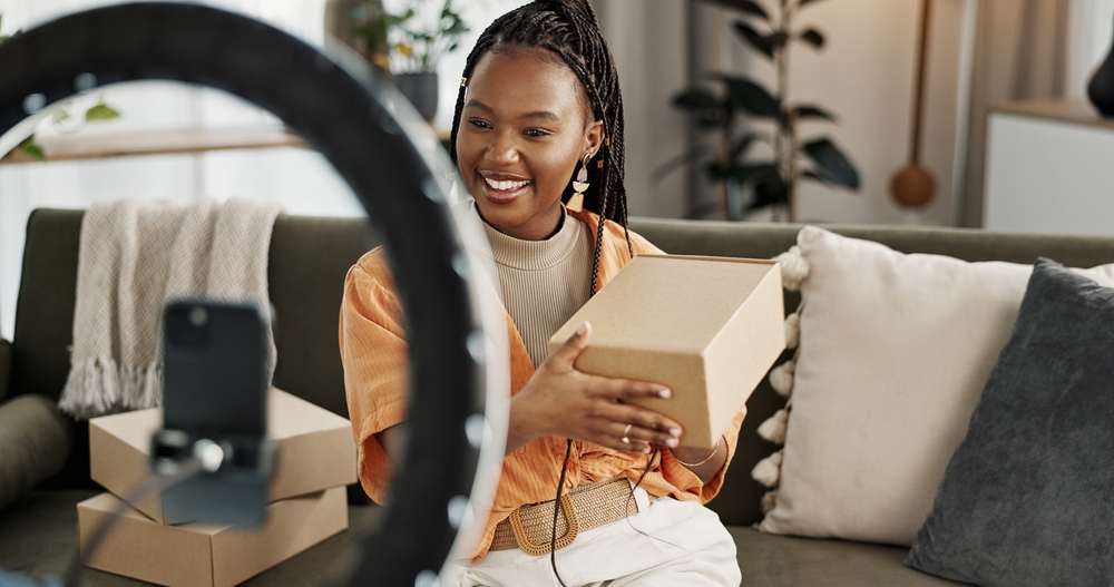 Marcas apostam em influenciadores digitais para engajar seus consumidores