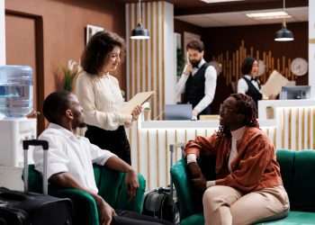 Os desafios estruturais que envolvem gente no varejo e hospitalidade