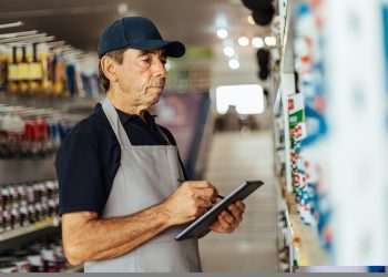 De cada 10 empresas brasileiras 7 não têm indicadores claros para avaliar inclusão geracional