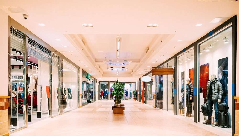 Com quem concorrem, realmente, os shoppings brasileiros?