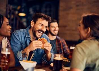 Setor de bares e restaurantes mantém preços, mesmo com alta da inflação