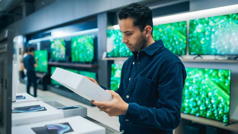 Interesse dos consumidores na Black Friday cresce, mas decisão de compra depende de preços