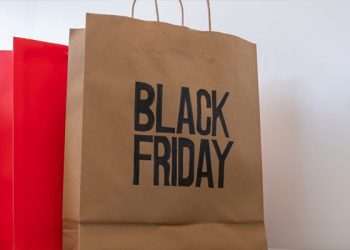 Pesquisa revela que 66% dos brasileiros decidem na hora o que comprar na Black Friday