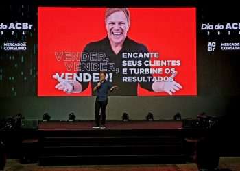 Ciro Bottini encanta platéia com lições sobre vendas no último dia do ACBr Day
