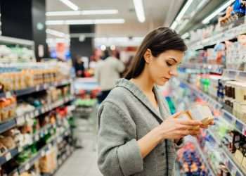 Seis em cada 10 brasileiros compram apenas de marcas que alinhadas com seus valores