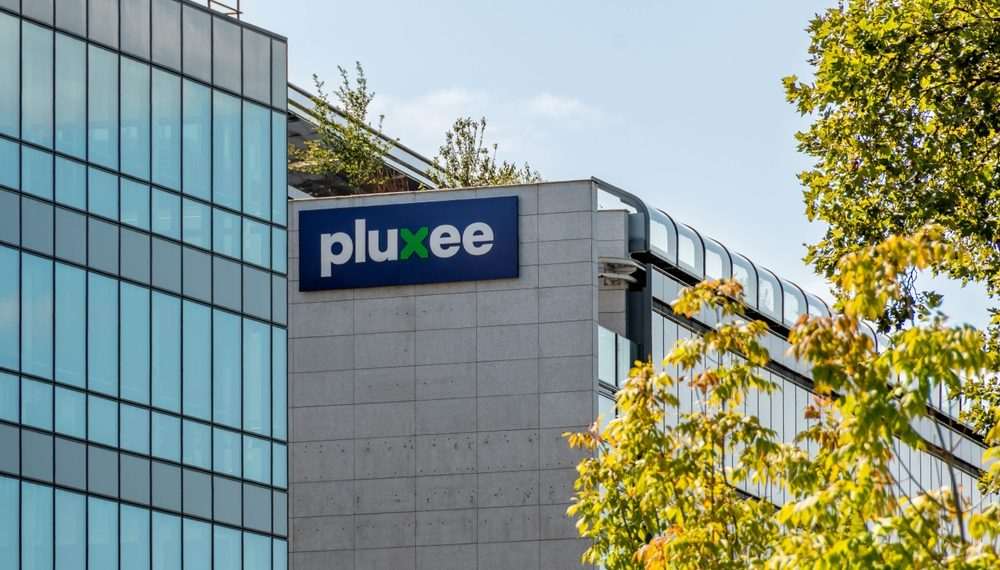 Pluxee assina acordo para aquisição da Benefício Fácil e segue com sua expansão no País