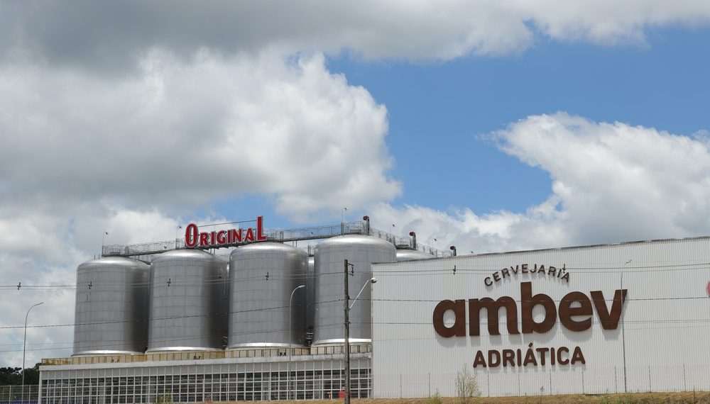 Ambev aprova pagamento de R$ 10,5 bi em juros sobre capital e dividendos