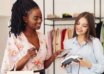 Alta de tributos gera recuo na venda online de importados e empolga varejo local