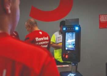 Aeroporto de Viracopos implementa embarque por biometria facial