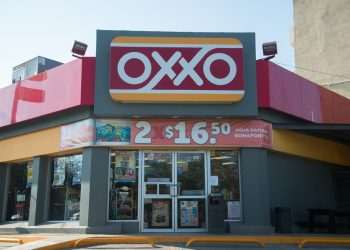 Nubank assina com a Oxxo acordo para expandir rede de depósitos e saques no México