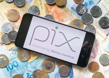 Receita não cobrará imposto por Pix; operações acima de R$ 5 mil devem ser informadas