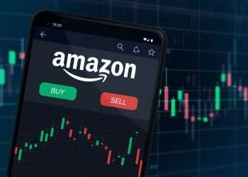 Amazon supera expectativas no trimestre, mas guidance de venda decepciona e ações caem até 4%