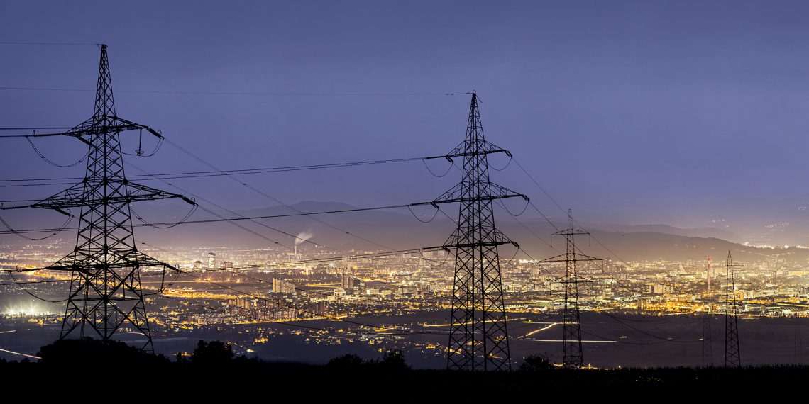 Aneel aprova, por maioria, termo para renovação do contrato das distribuidoras por 30 anos