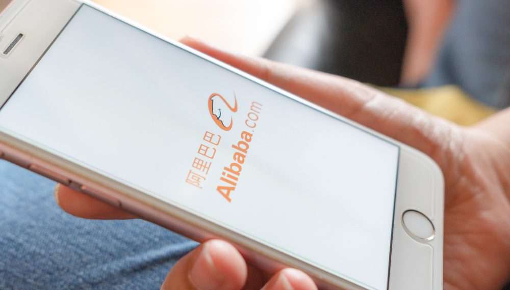 Apple escolhe Alibaba como parceira em inteligência artificial na China