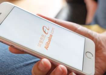 Apple escolhe Alibaba como parceira em inteligência artificial na China