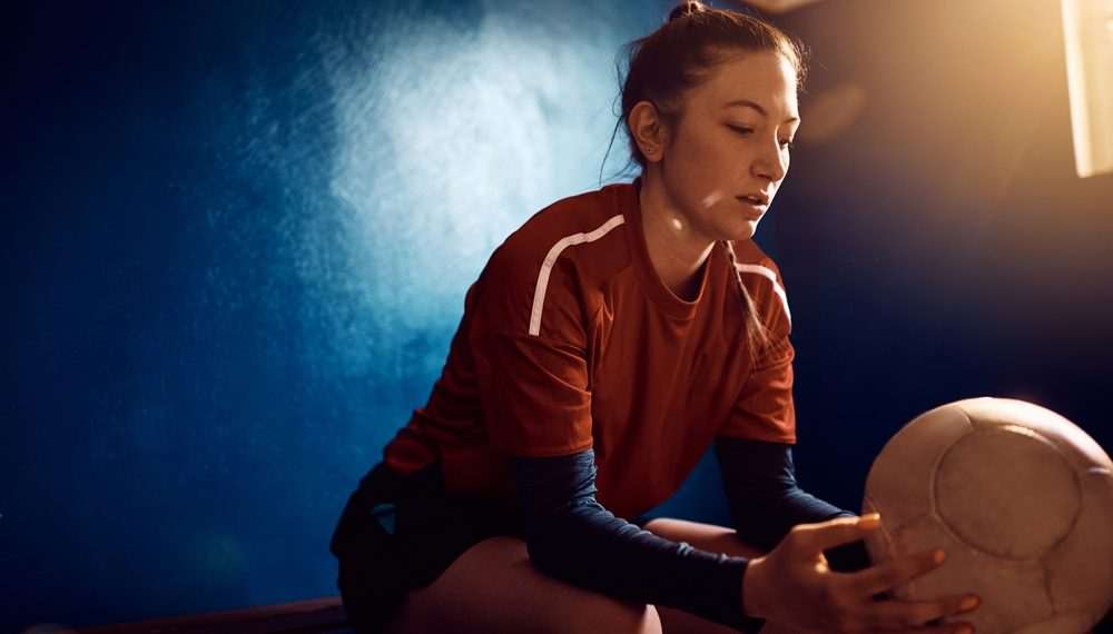 Conexão glocal, fit é fun e futebol sem gênero são tendências para apostar em 2025