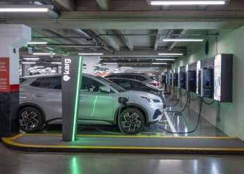 Allos lança eletropostos para carregamento de veículos elétricos em shoppings do grupo