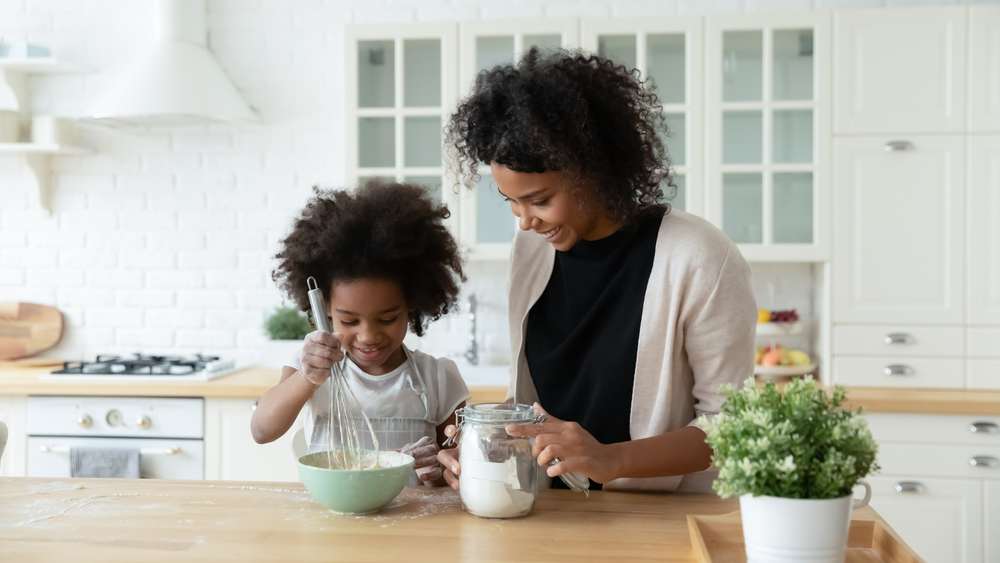 Consumo nos lares brasileiros cresce 2,22% em janeiro ante janeiro de 2024, mostra Abras